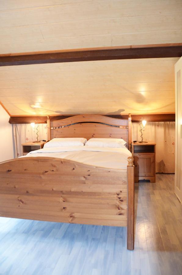 Gite Le Petit Coin De Paradis Sautin Montbliart Exteriör bild